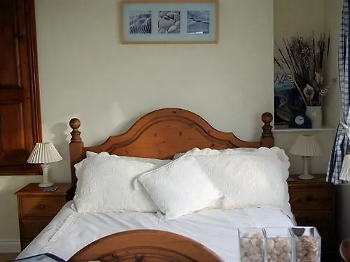 Limpert Bay Guest House Barry
