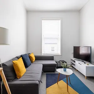 Judah By Koya Homes - Tv Bed Apartment, High Street, Free Parking Apartment